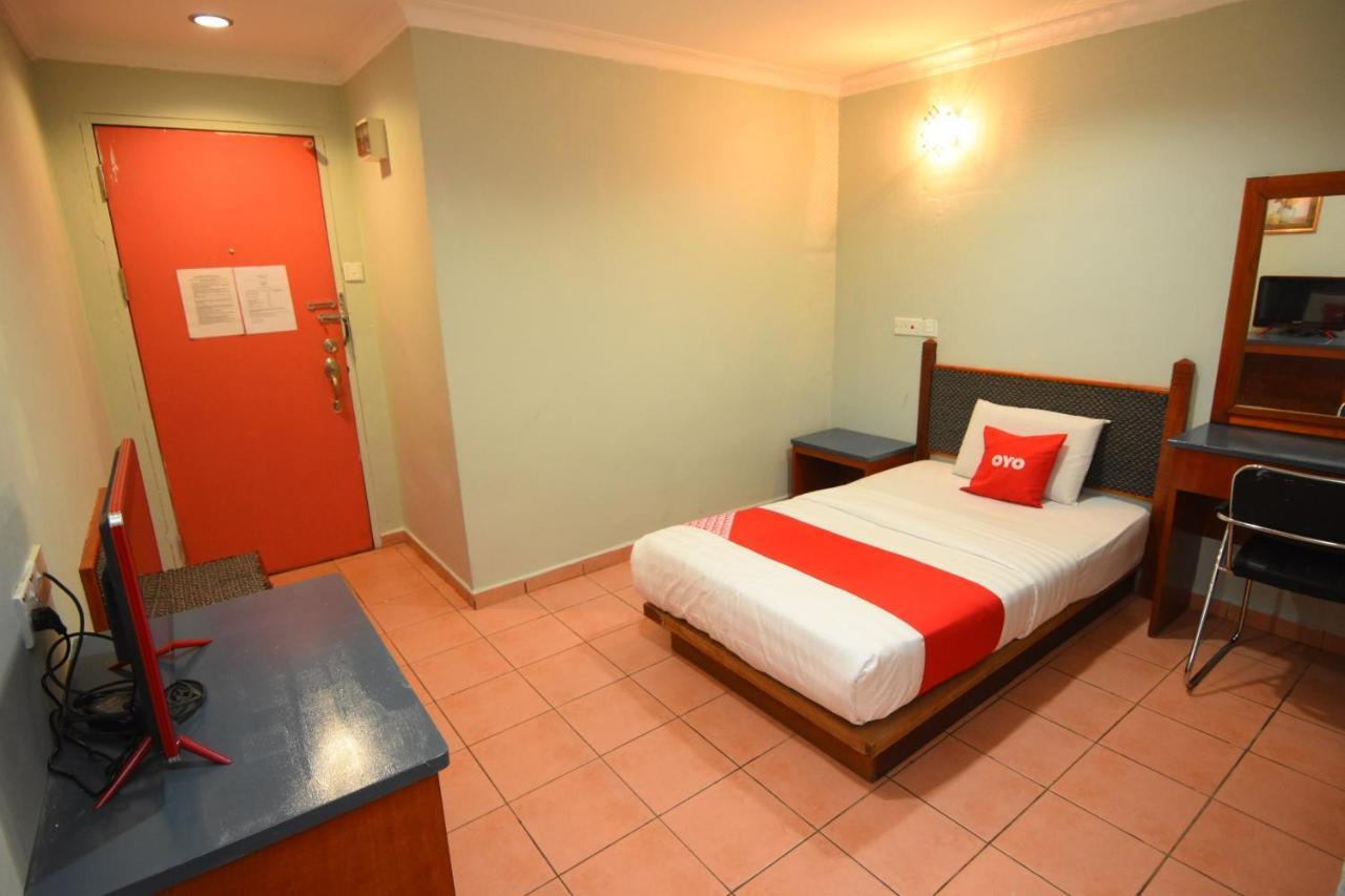 Oyo 89642 Highway Inn Mukah Exterior foto