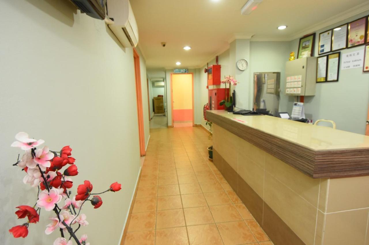 Oyo 89642 Highway Inn Mukah Exterior foto